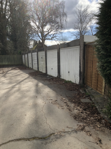 Single Garage to rent near Gatwick Airport in Copthorne near Crawley